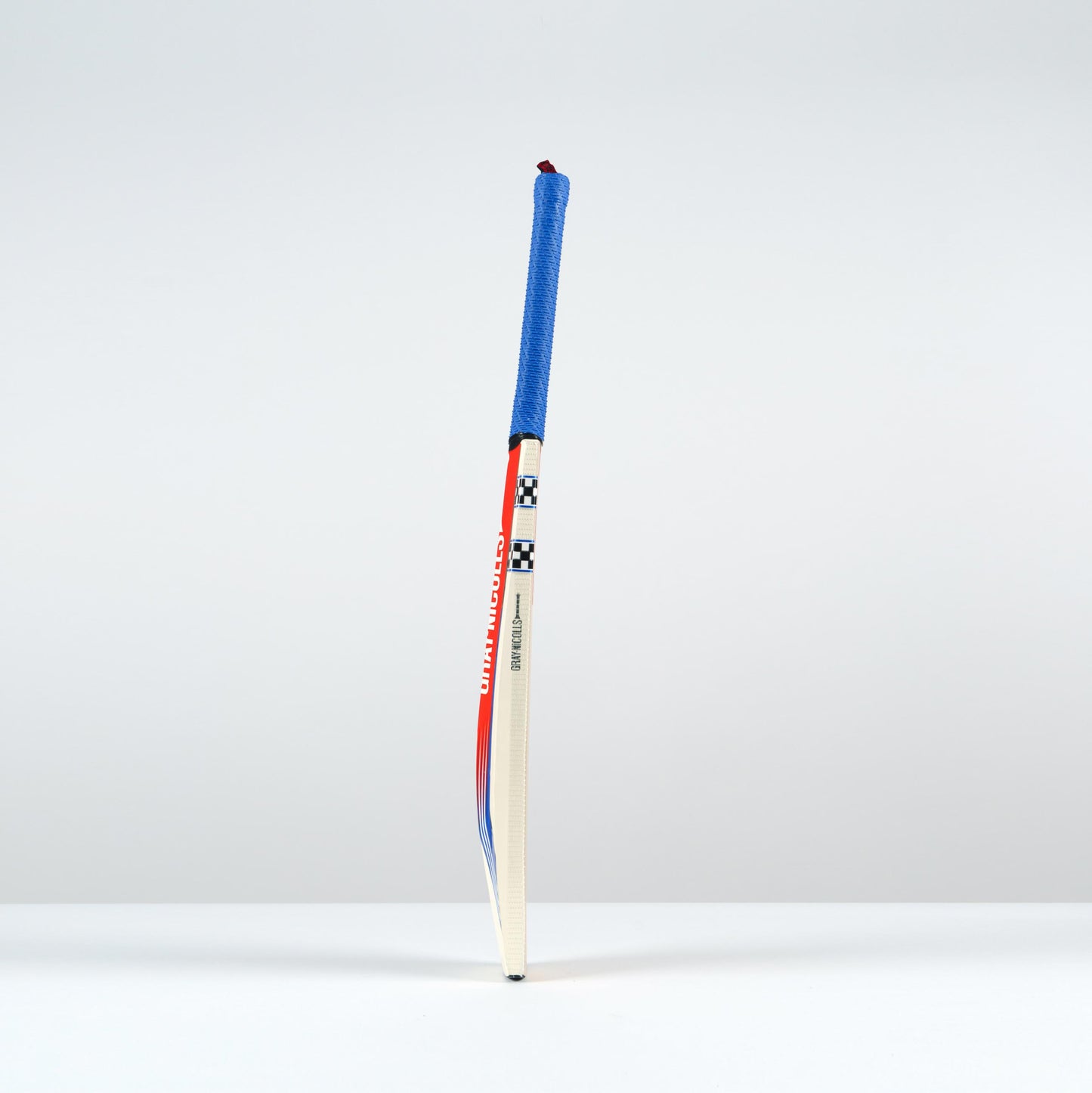Gray-Nicolls Stratos 1.0 Thunder Junior Cricket Bat