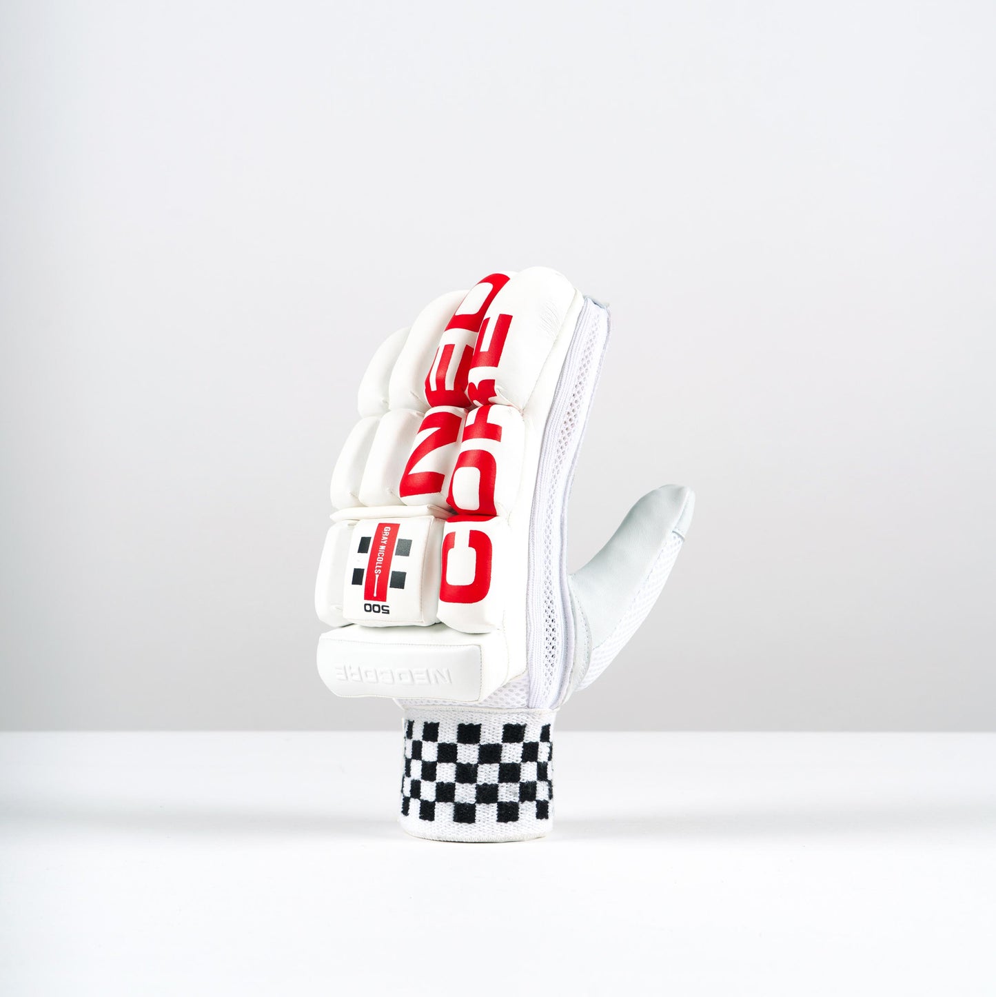 Gray-Nicolls NEOCORE 500 Batting Gloves