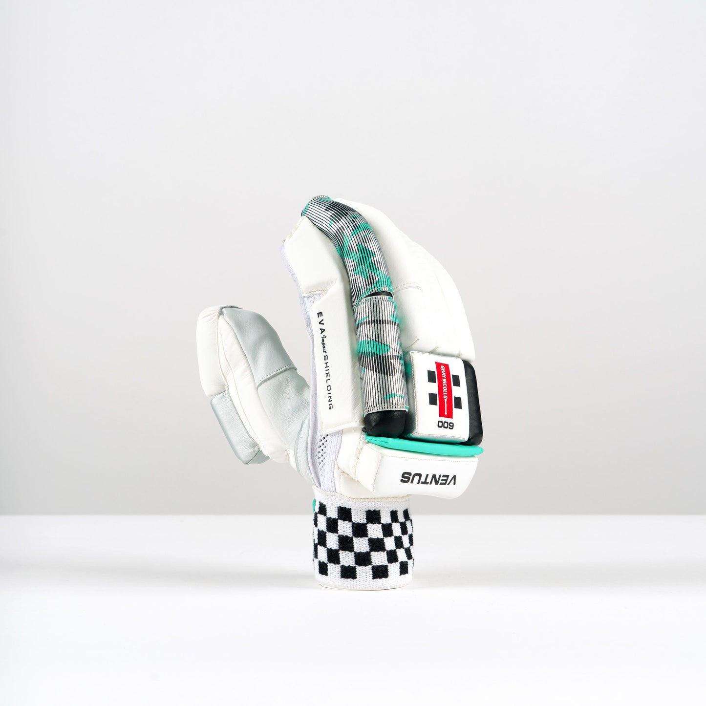 Gray-Nicolls Ventus 1.0 600 Batting Gloves
